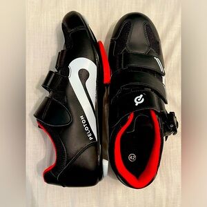 Peloton Cycling Shoes - Men’s 9 or Women’s 11 - EU 42